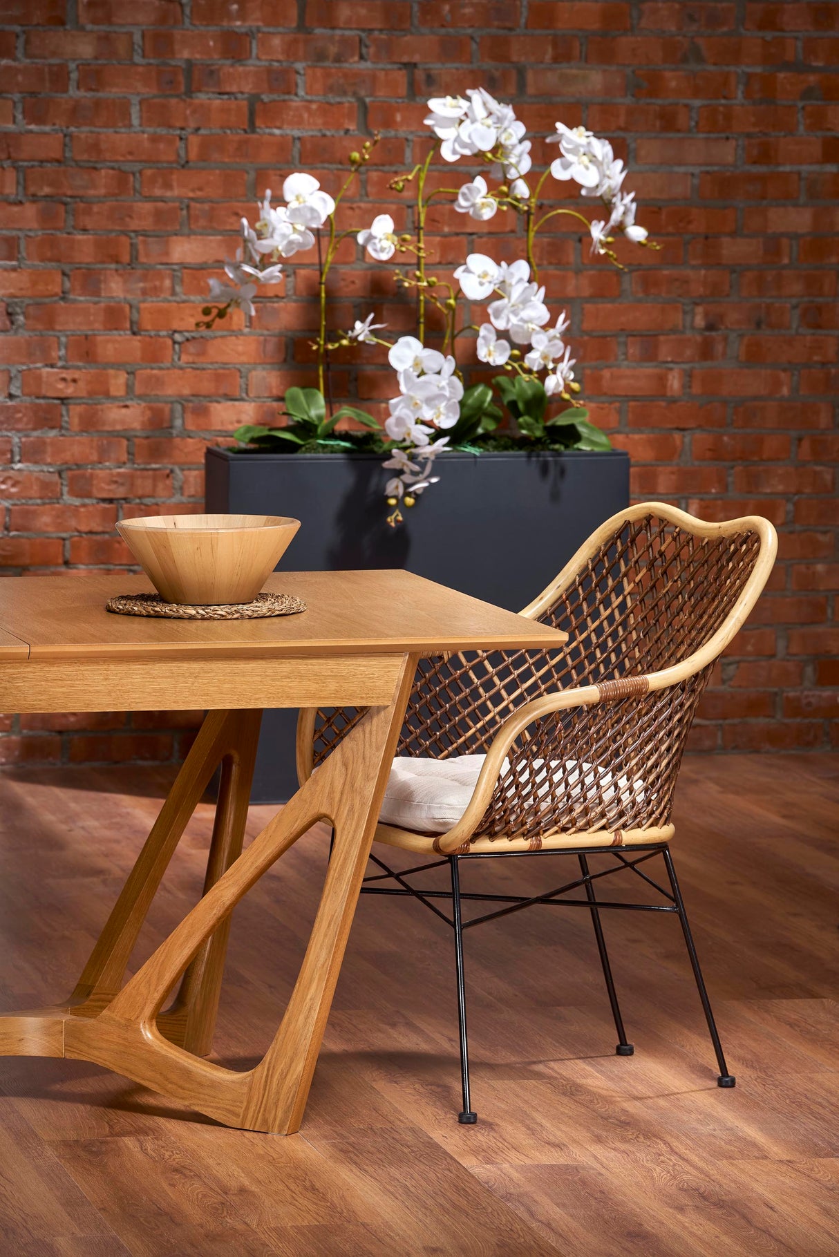 Valgomojo stalas HA9871