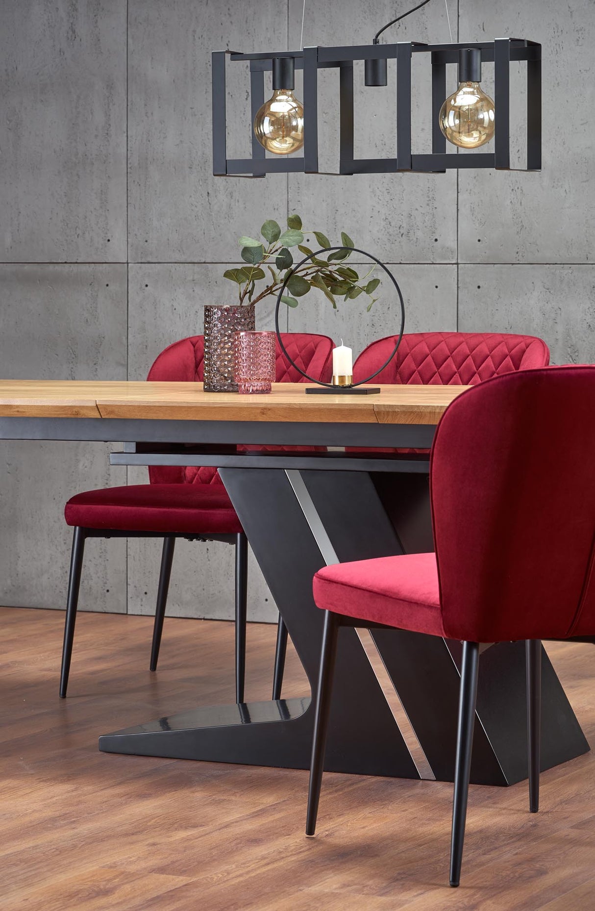 Valgomojo stalas HA2554