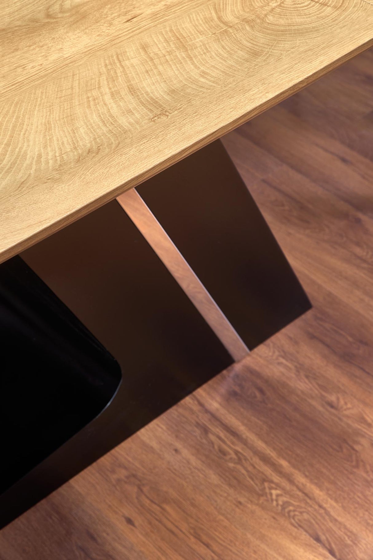 Valgomojo stalas HA2554