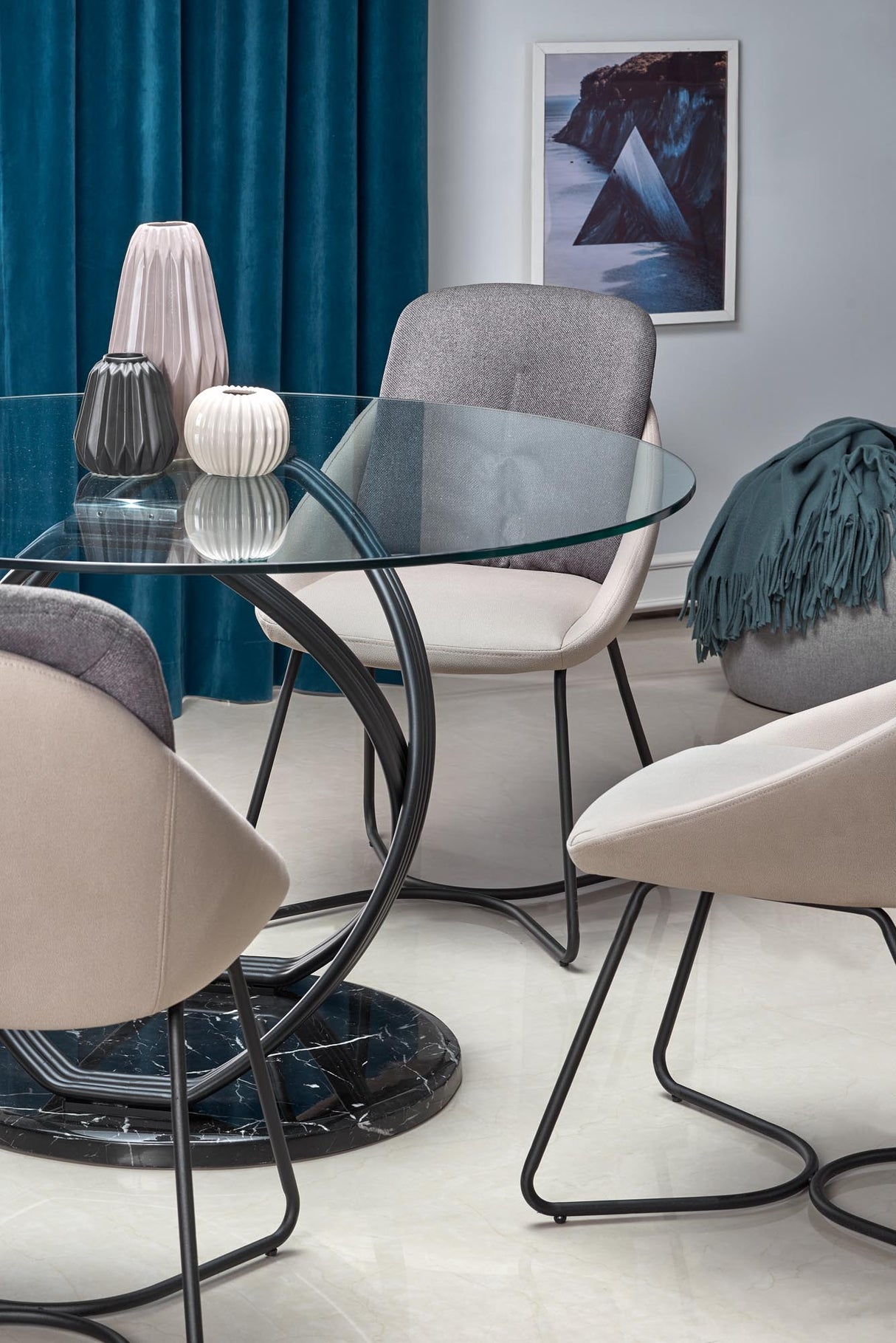 Valgomojo stalas HA2548