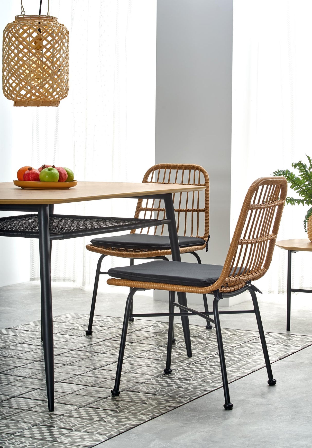 Valgomojo stalas HA2450