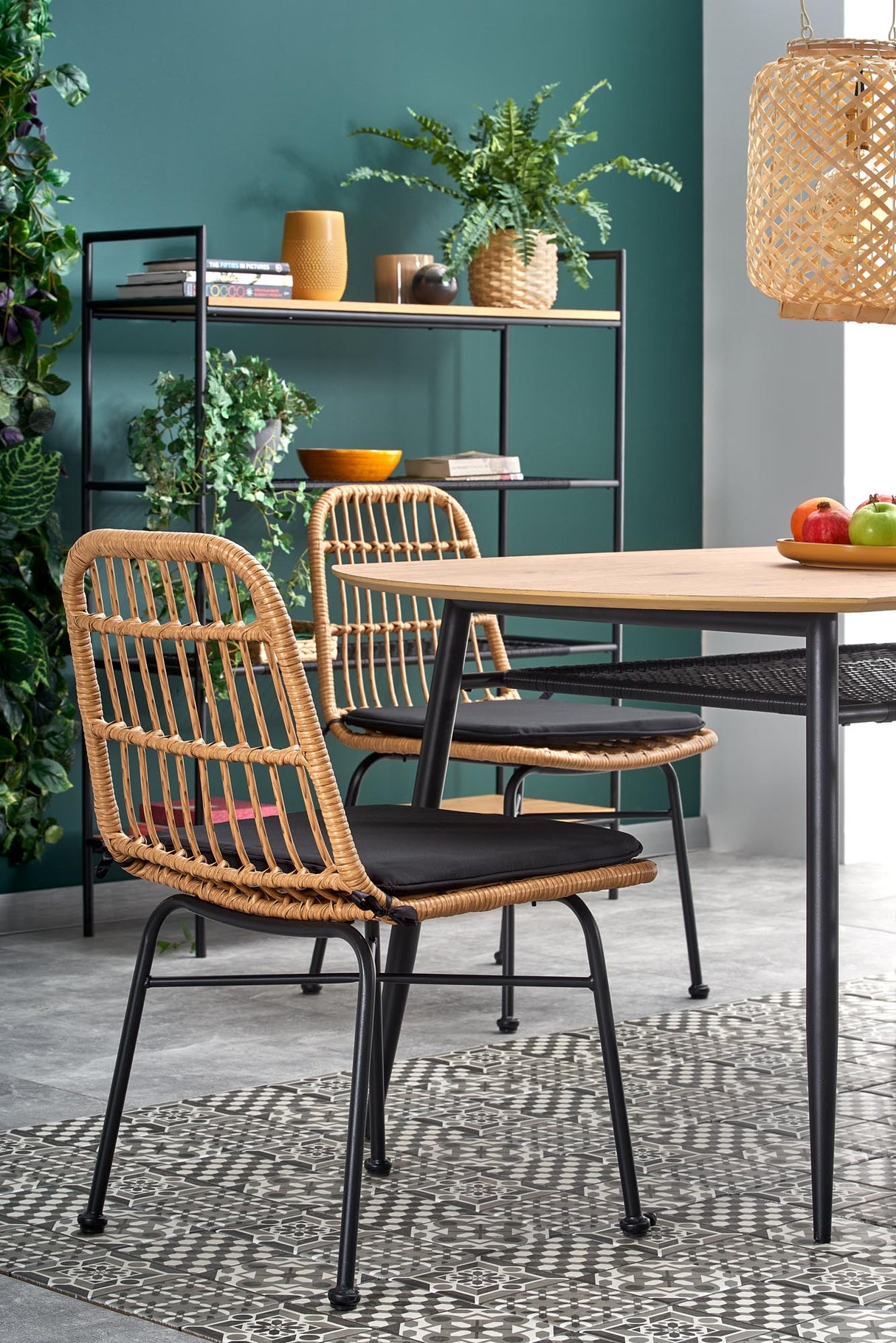 Valgomojo stalas HA2450