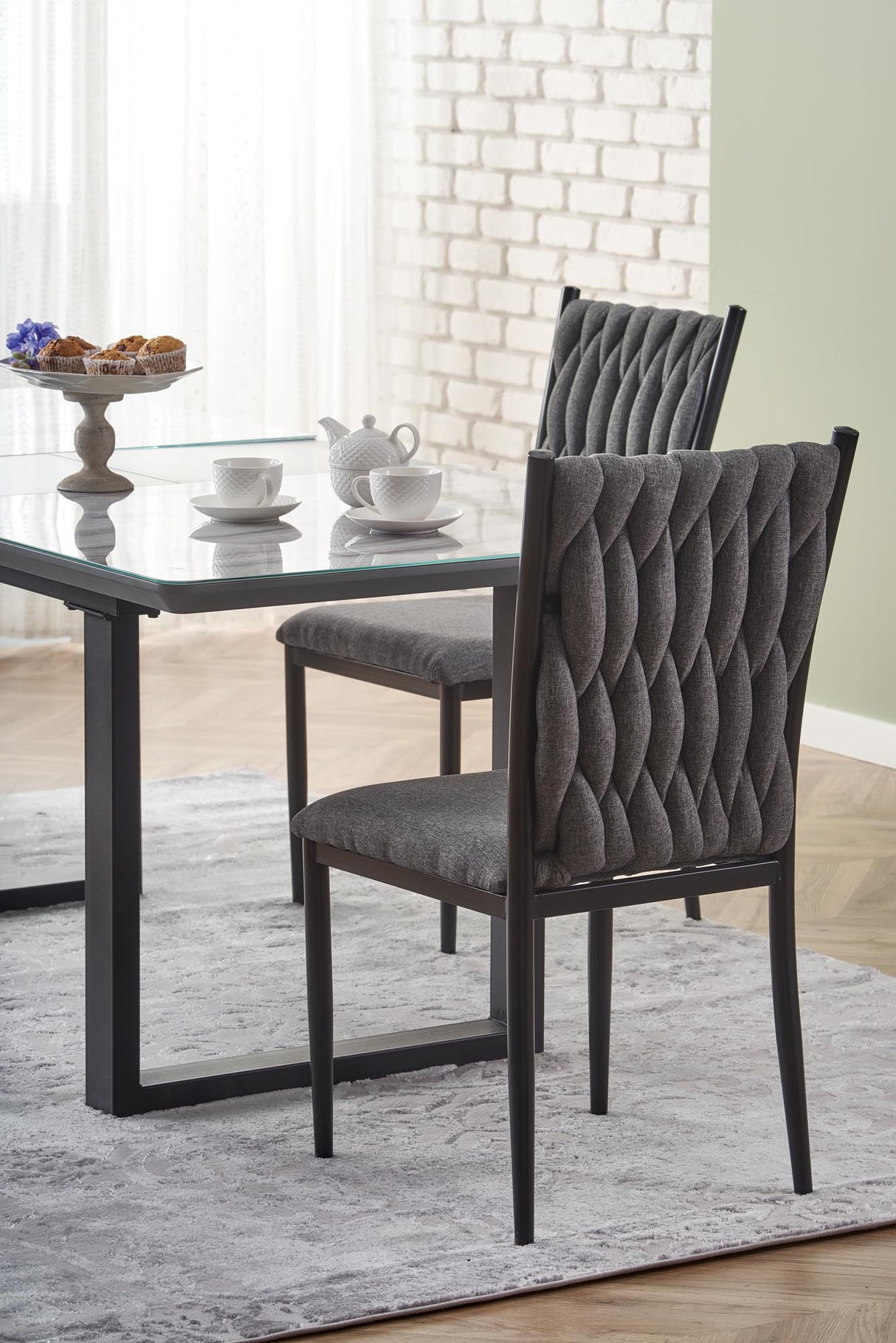 Valgomojo stalas HA2448