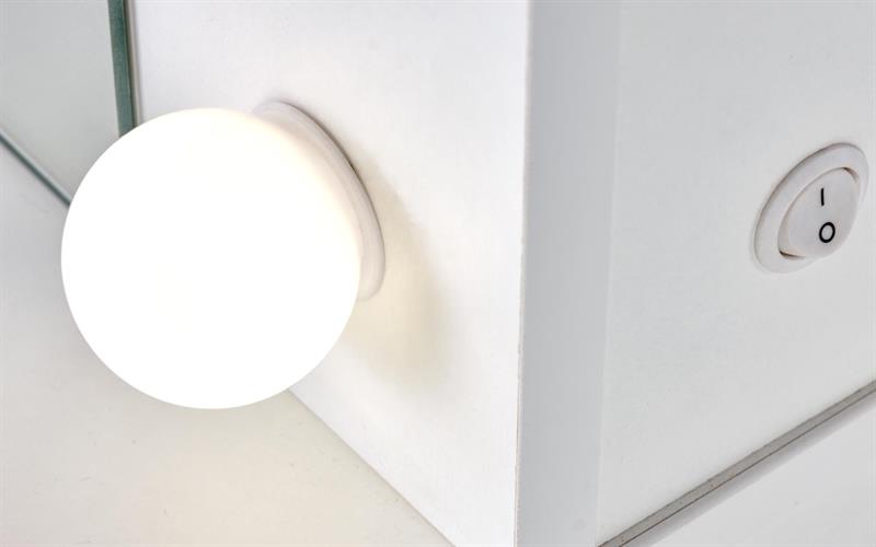 Kosmetinis staliukas HA2327