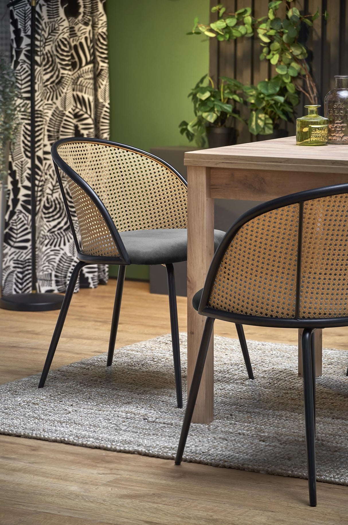 Valgomojo stalas HA992