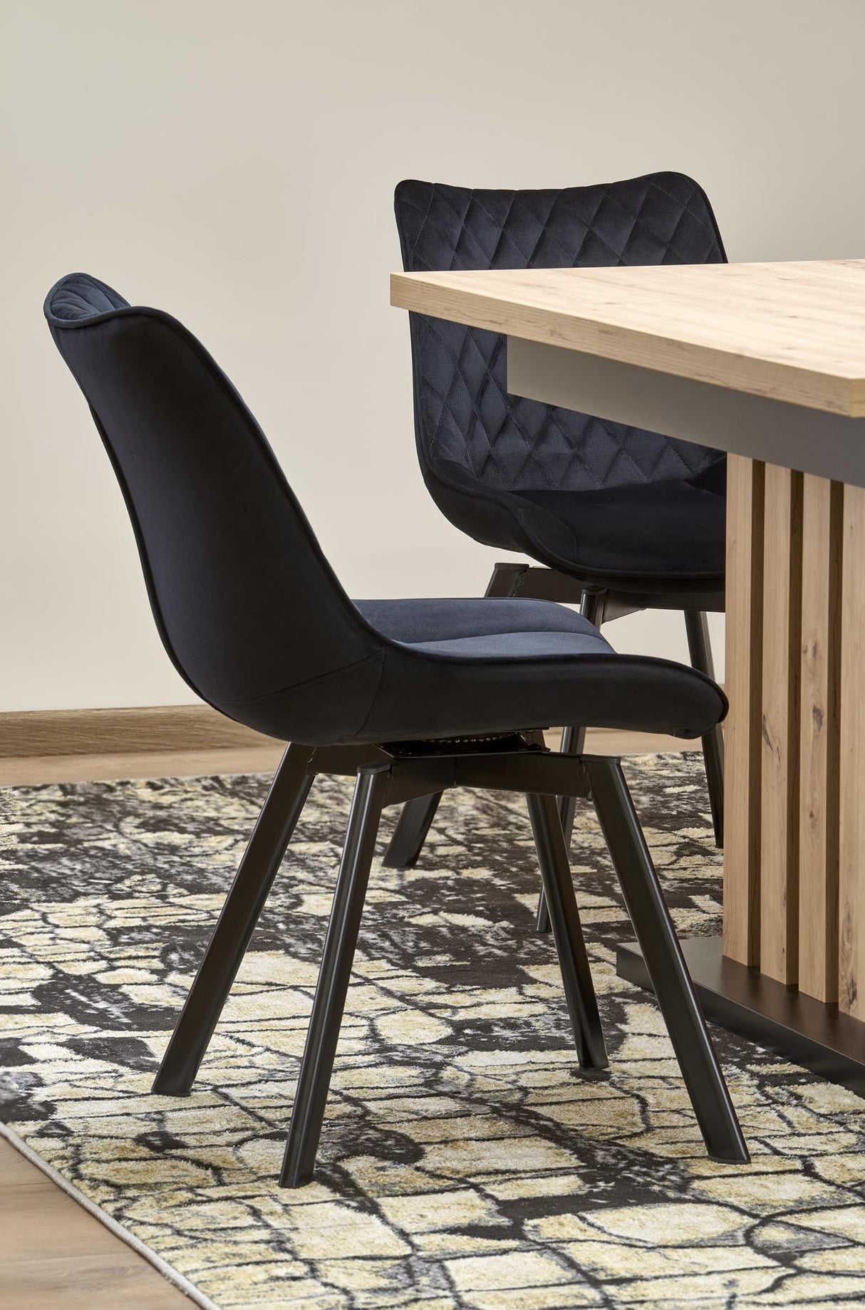 Valgomojo stalas HA2098