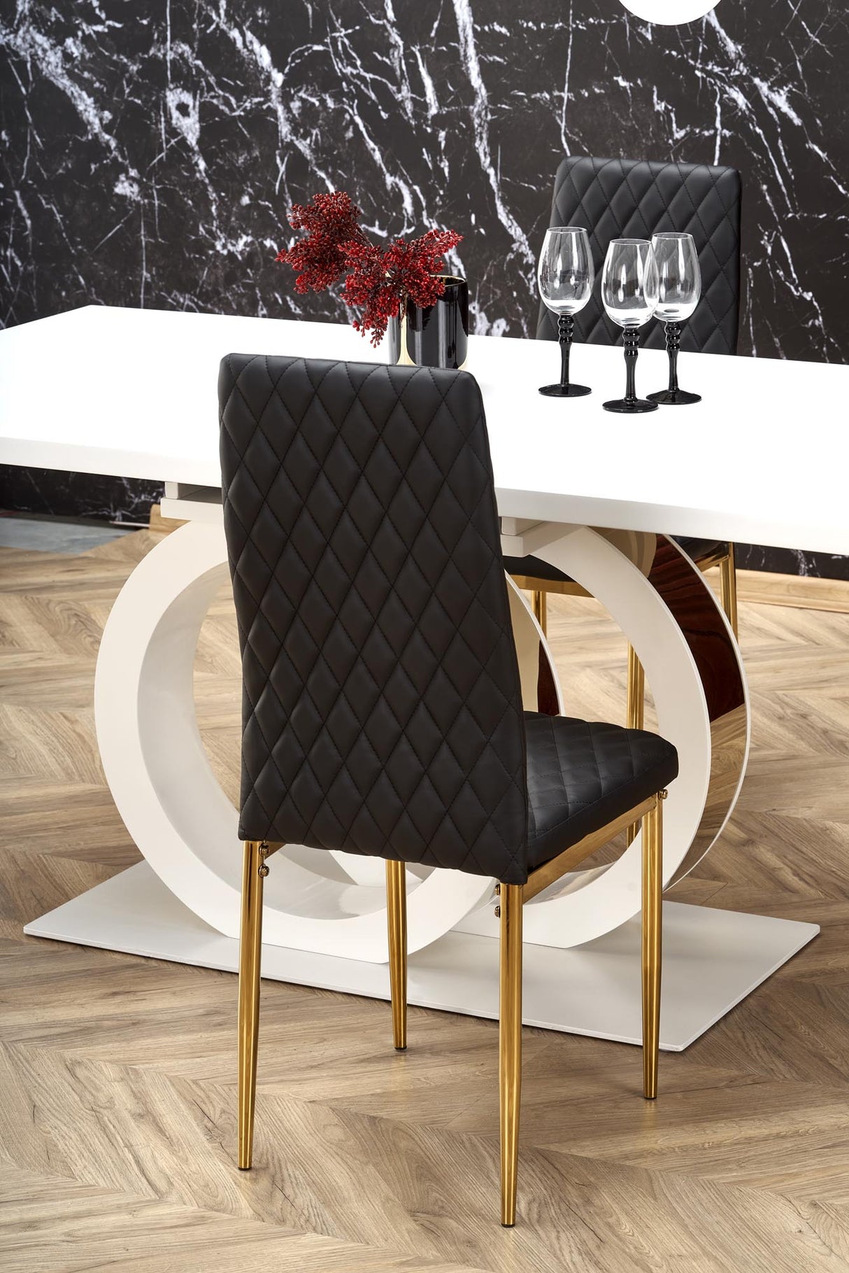 Valgomojo stalas HA8367