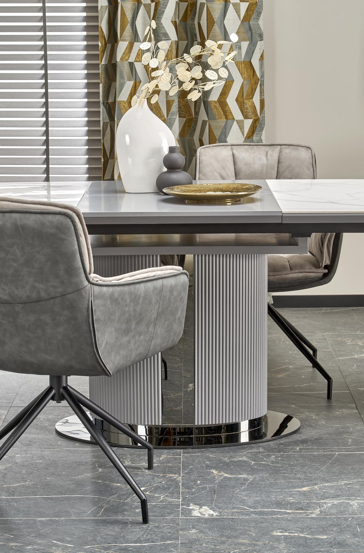 Valgomojo stalas HA6147